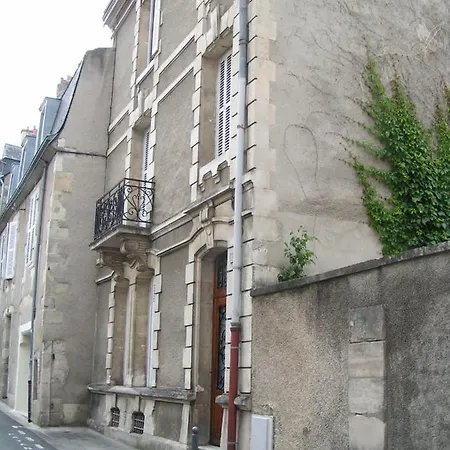 Poitierstudio#1 *
